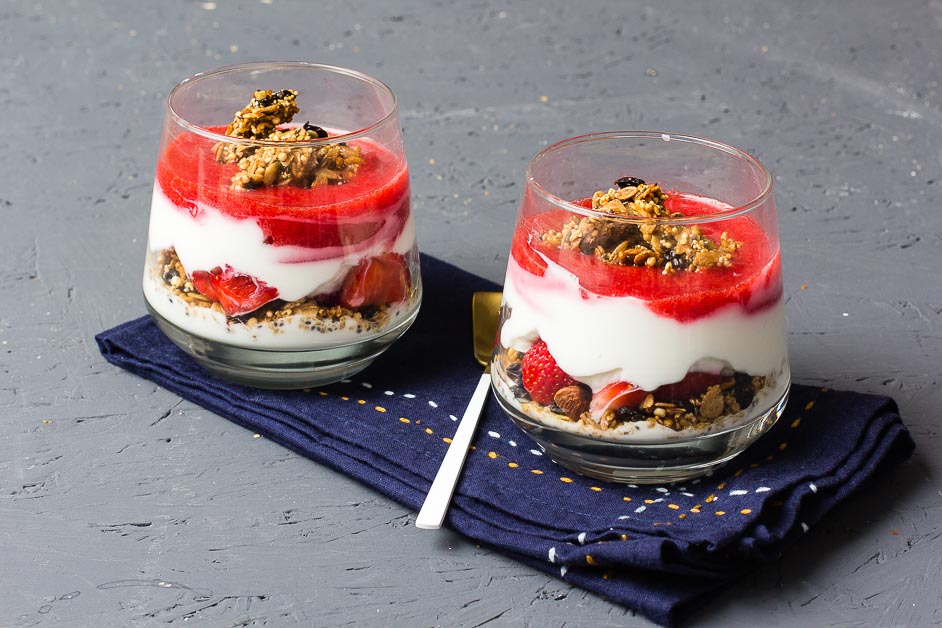 Erdbeer Joghurt Parfait {Frühstücksliebe} - Reiseblog Foodblog Lunch ...