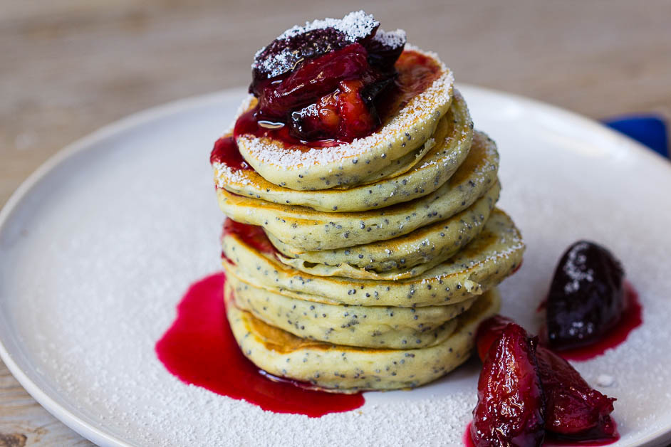 Mohn Pancakes via lunchforone