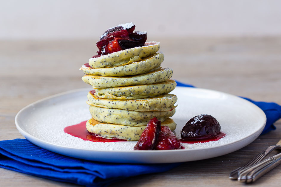 Mohn Pancakes via lunchforone
