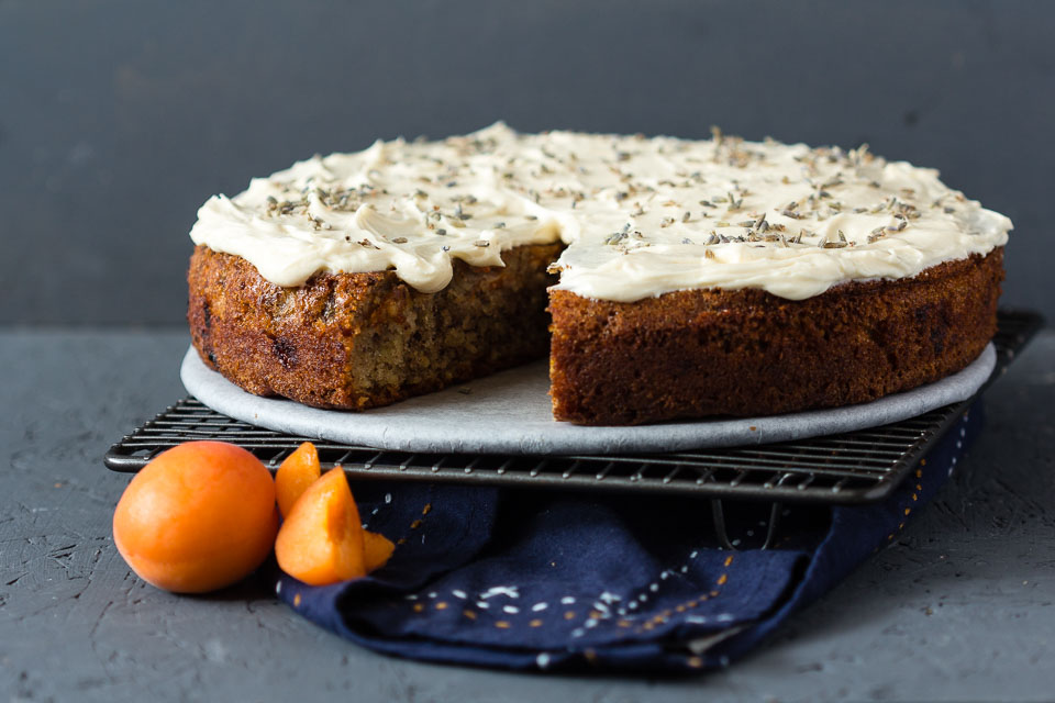 Aprikosen Lavendel Kuchen - Reiseblog Foodblog Lunch For One