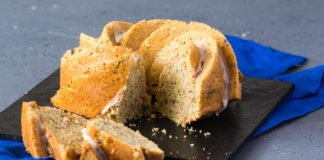 Zucchini Zitronen Kuchen via lunchforone