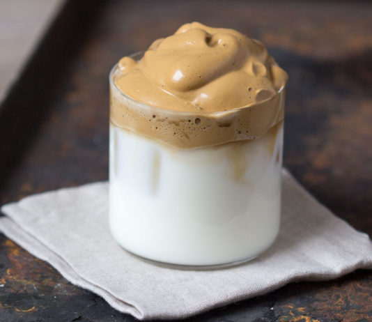 asiatischer Eiskaffee via lunchforone