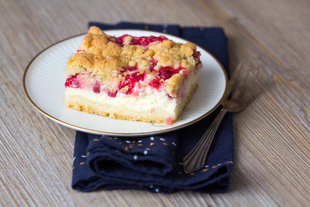 Beeren Quark Blechkuchen via lunchforone